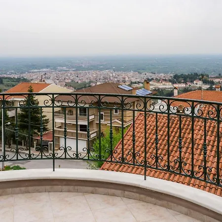 Panorama Luxury With Garden. *