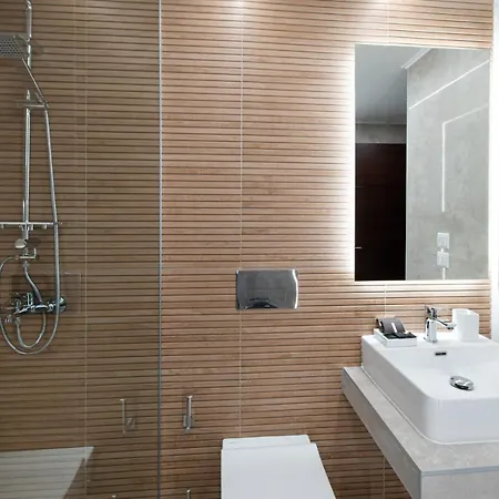 Panorama Luxury With Garden. شقة