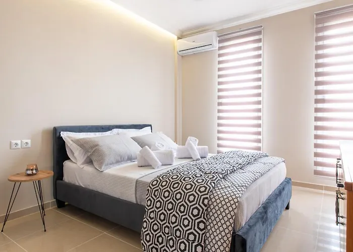 Panorama Luxury With Garden. *