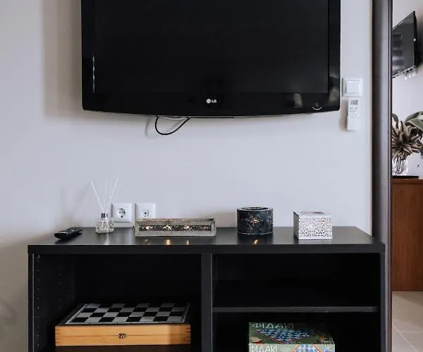 Apartman Panorama Luxury With Garden. *