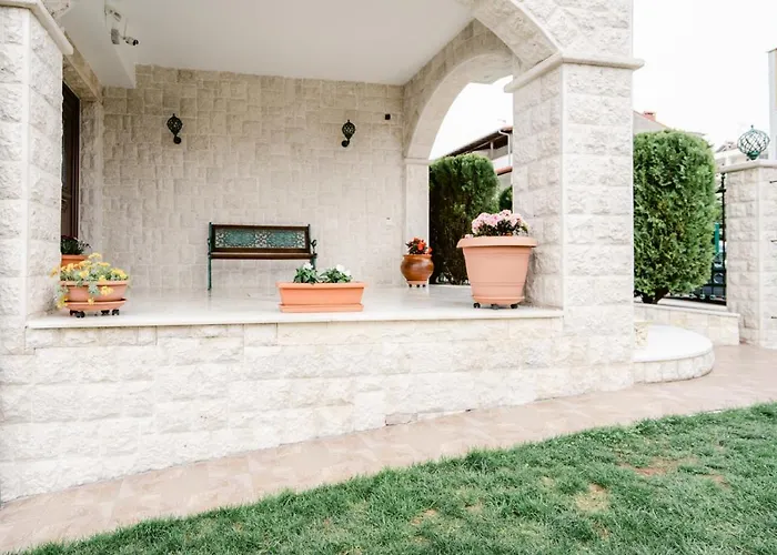 Panorama Luxury With Garden. Appartamento *
